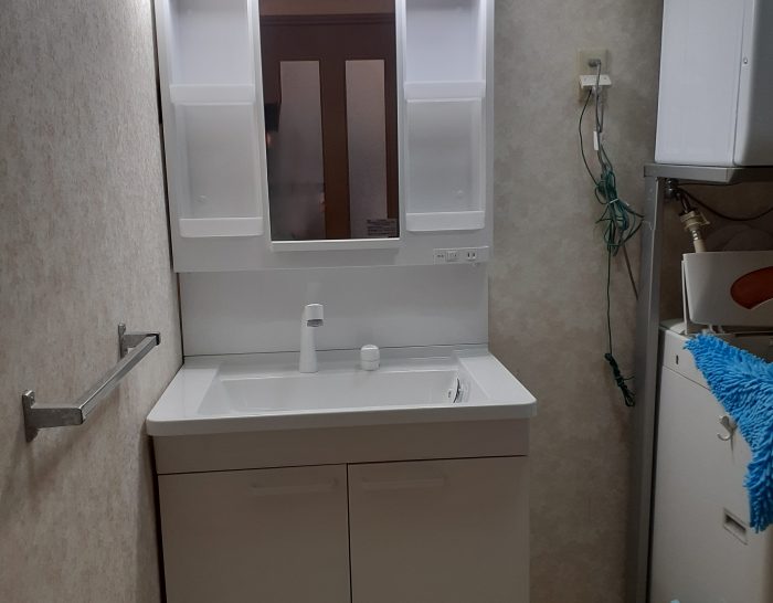 収納力が向上した洗面台リフォーム